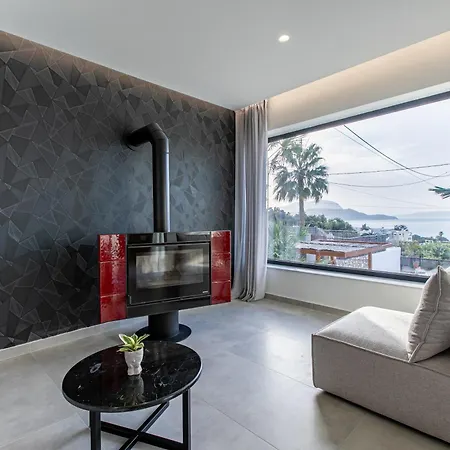 Nicolas With Sea View Villa
