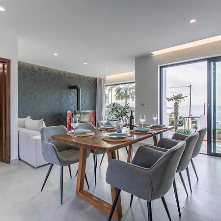 Villa Nicolas With Sea View
